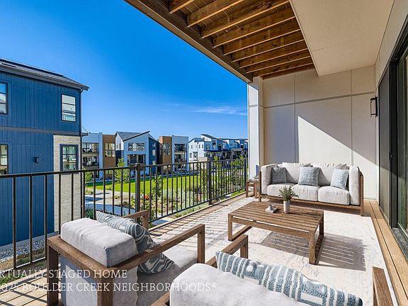 BCN_BL_1768 Peak Loop_Energetic_VStaged_Image_037