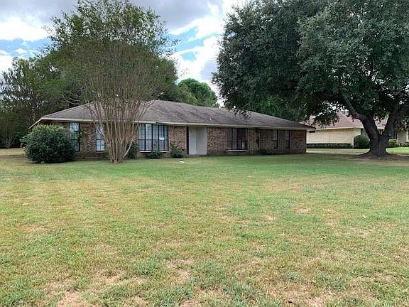 2nd image of 208 Kings Creek Dr