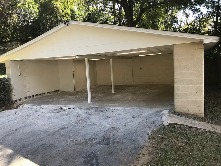 611 Gunter St — Photo 32