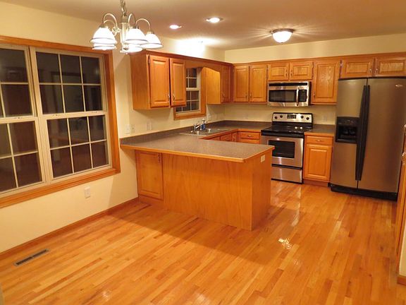 Dining & Kitchen