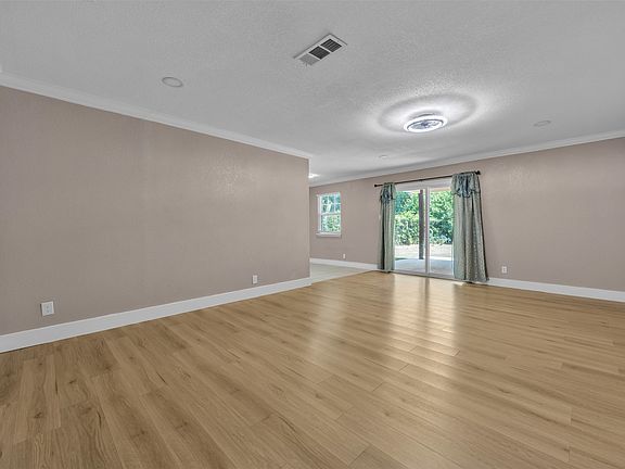 5th image of 6617 Andora Ave