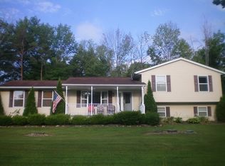 2056 Kellogg Rd, Hinckley, OH 44233