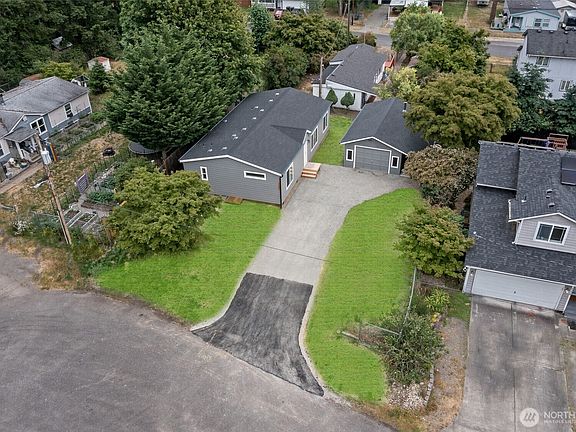 3rd image of 25405 36th Avenue E