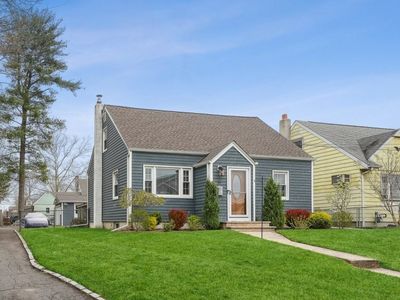 53 N 11Th St, Kenilworth, NJ, 07033