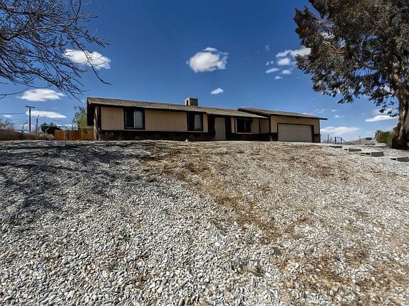 4th image of 16298 Pepper Tree Dr