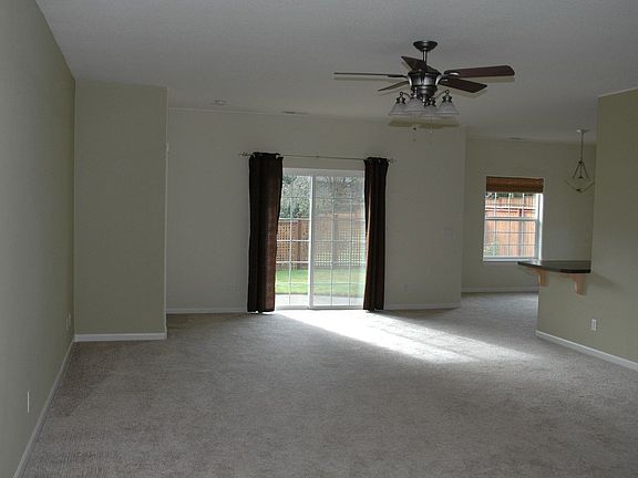 Living Room - Alt View