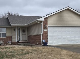 2116 Kingsley St, Newton, KS 67114