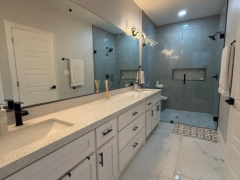 6861 Woodlands Ave — Photo 8