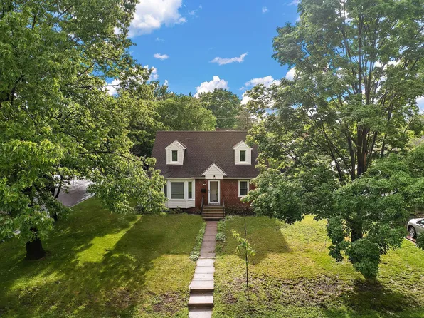 38 18th Ave S, Hopkins, MN 55343