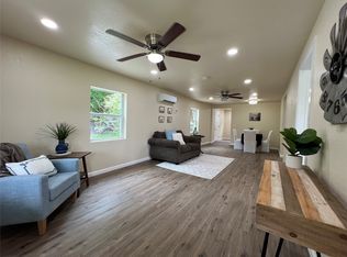 100 S San Antonio St, Whitney, TX 76692