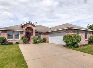 210 Rambling Way, Forney, TX 75126