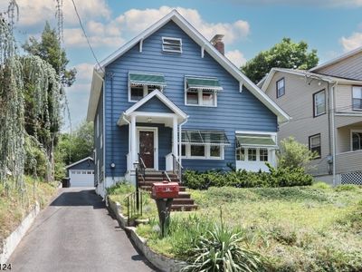 24 Hazel Ave, Livingston, NJ, 07039