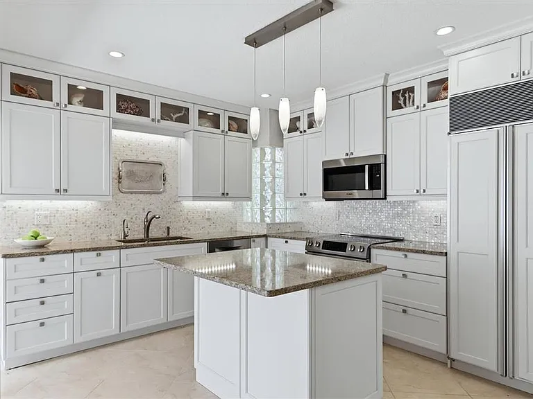 200 Cocoanut Ave #5 — Photo 13