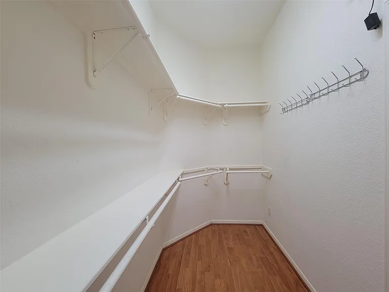 2622 Katie Harbor Dr — Photo 31