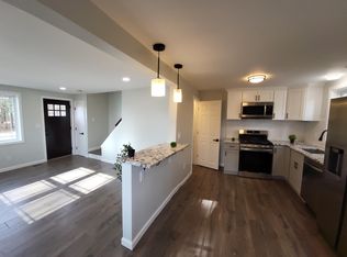 5 Turner Rd, Foxboro, MA 02035