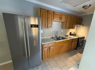 702 W Pine St #102, Hattiesburg, MS 39401
