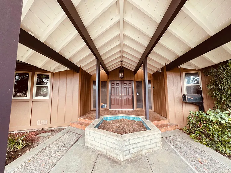 7757 Country Ln — Photo 10