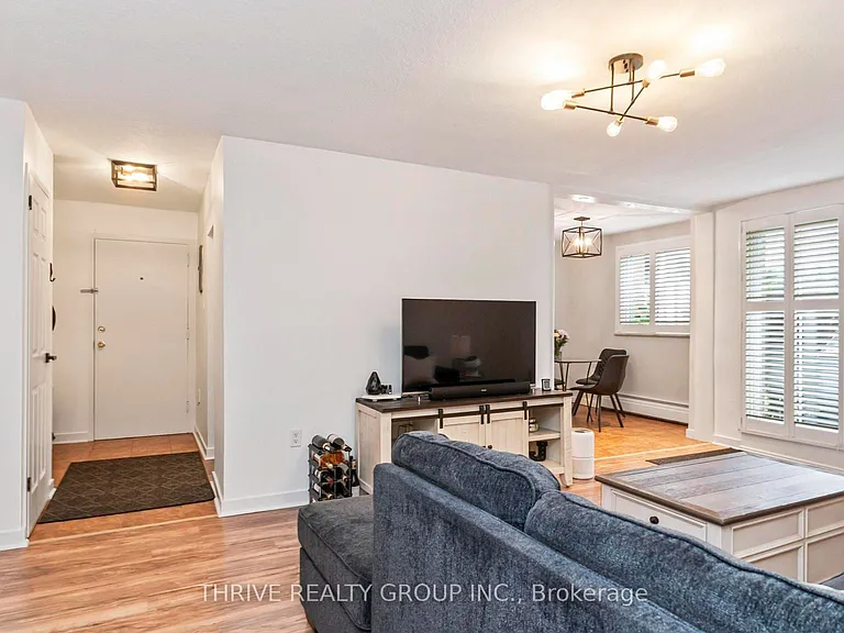 635 Wonderland Rd S #4 — Photo 14