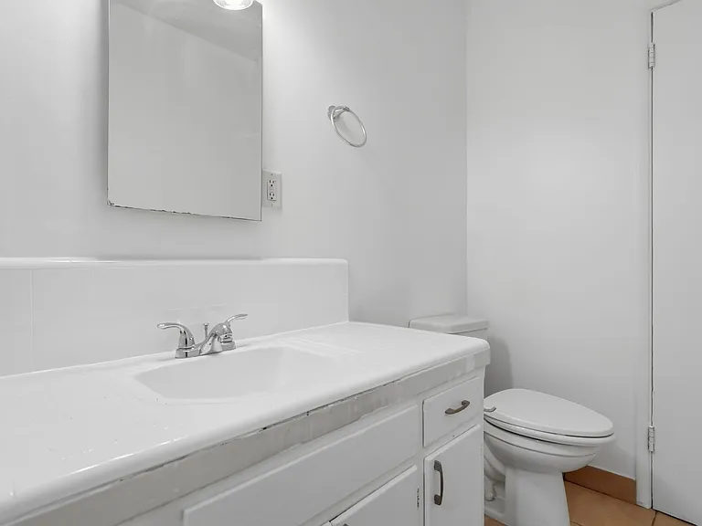 12805 Vanowen St — Photo 23