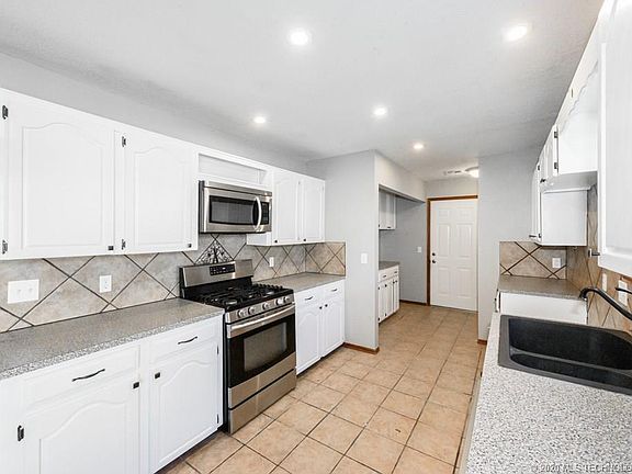 5th image of 24225 E 113th St S