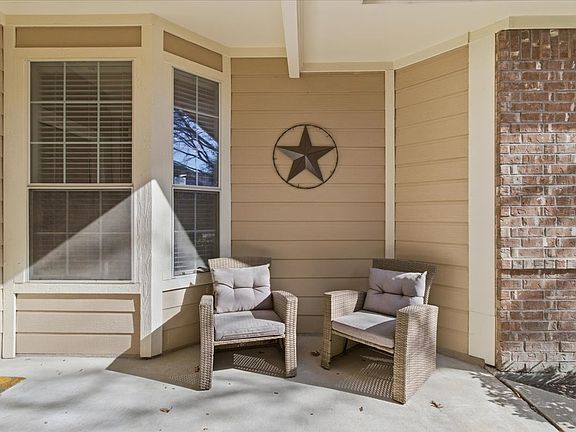 3rd image of 7237 Rembrandt Dr