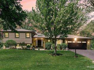 256 Beverly Rd, Barrington, IL 60010