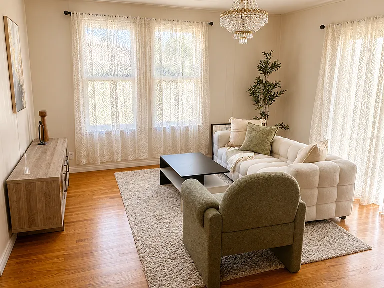 Family room 2