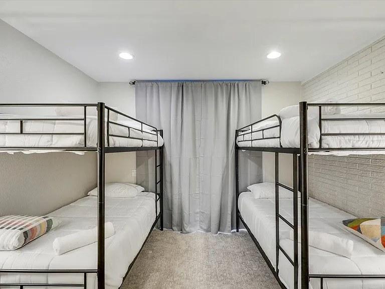 612 W Northgate Dr #612 — Photo 17