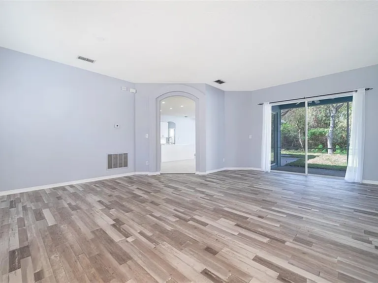 8119 Lake Crowell Cir — Photo 11