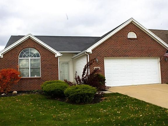 2nd image of 10792 S Lakes Dr