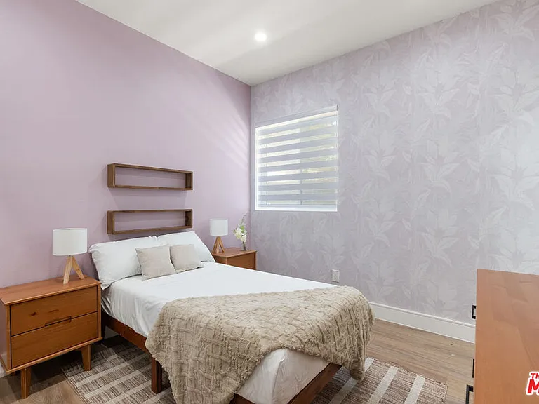 1341 N Mariposa Ave — Photo 17