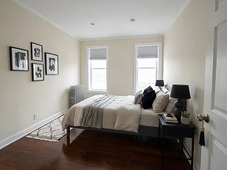 47-42 39th Pl #2F — Photo 3