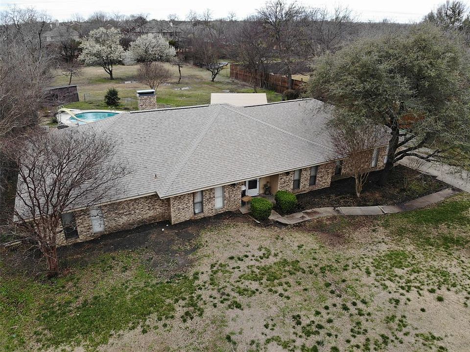 1st image of 118 Moonlight Dr