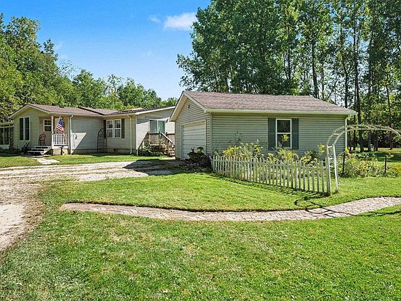 3rd image of 24340 Bordman Rd