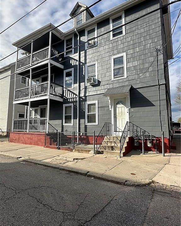 1st image of 87 Lincoln Ave
