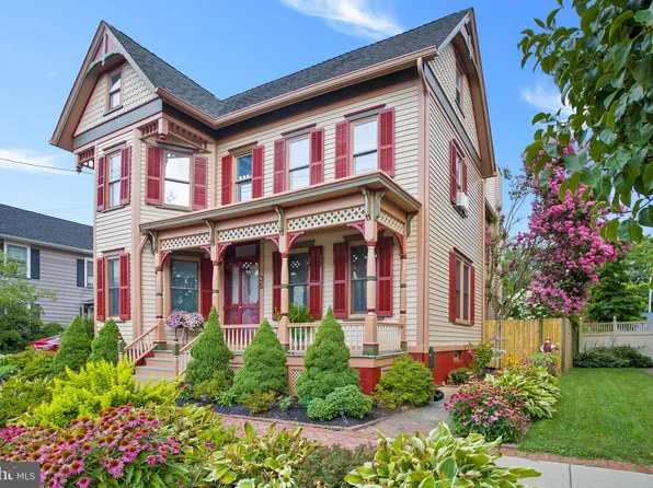 35 N Main St, Allentown, NJ 08501