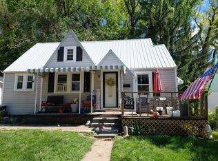 808 Valley Dr, Dunbar, WV 25064