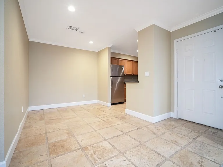 330 Eastridge Dr — Photo 8
