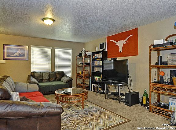 4th image of 231 Spruce Breeze