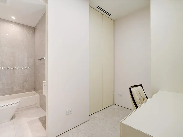 18501 Collins Ave #5001 — Photo 23