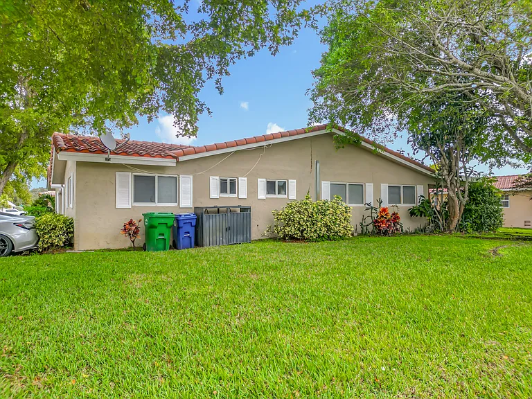 7504 NW 44th Ct #W — Photo 43