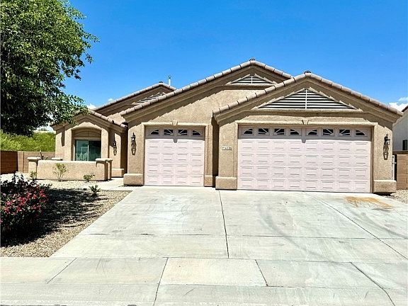 3rd image of 1126 Bella Luna Drive