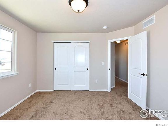 3rd image of 1652 Shoreview Pkwy