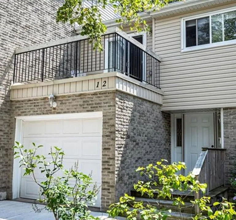 669 Osgoode Dr #12