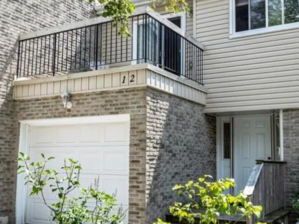 669 Osgoode Dr #12, London, ON N6E 2C7
