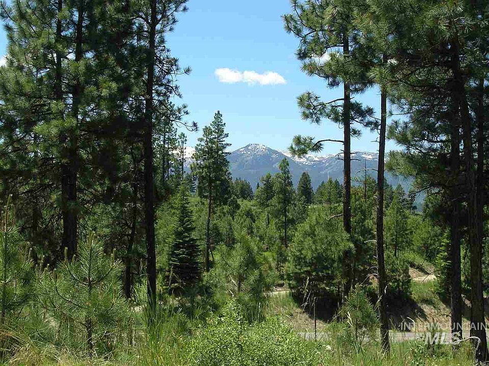 2nd image of 11 Silver Cloud Dr