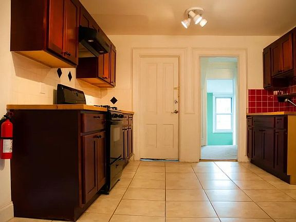 3rd image of 4810 N Seeley Ave #3