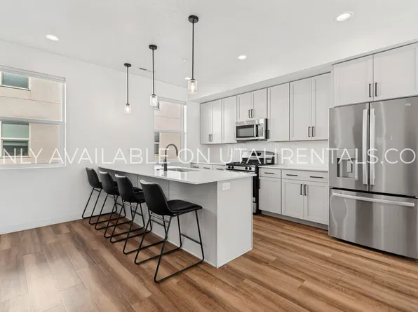 359 N 700 W #9, Salt Lake City, UT 84116