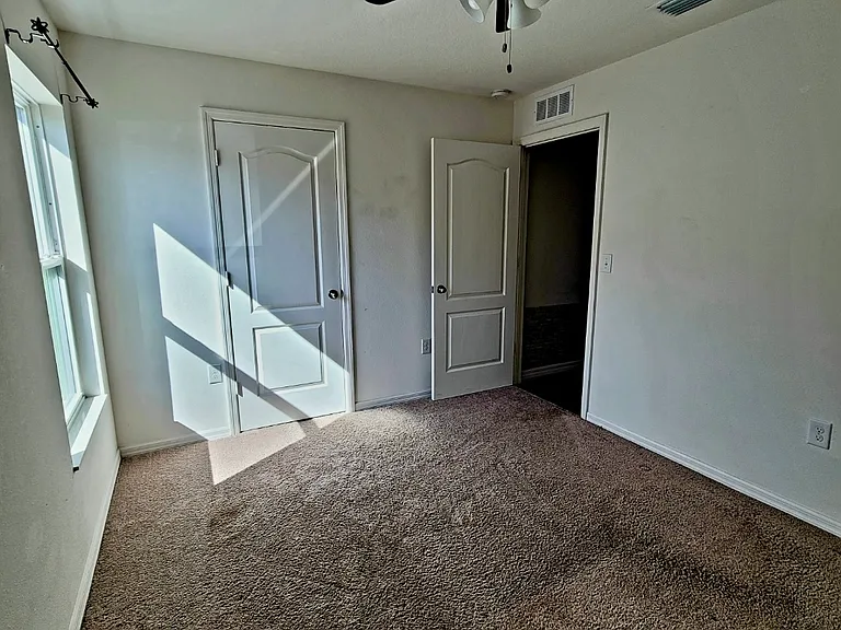 8321 Indian Laurel Ln — Photo 26