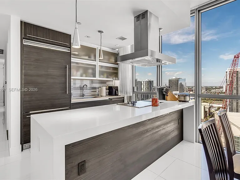 1100 Biscayne Blvd #2907 — Photo 12